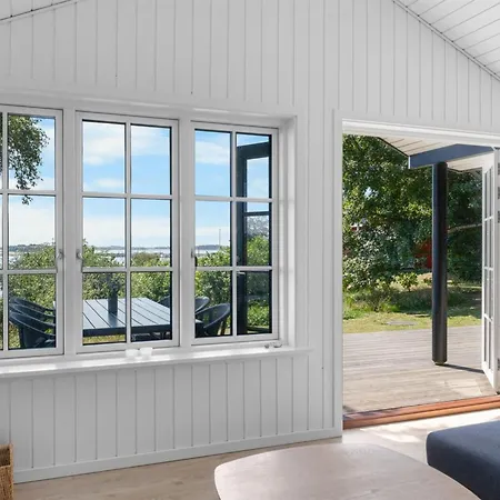 Edvardsine - 40m From The Sea By Interhome Vakantiehuis *