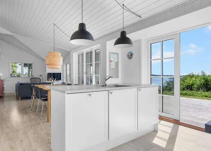 Edvardsine - 40m From The Sea By Interhome *